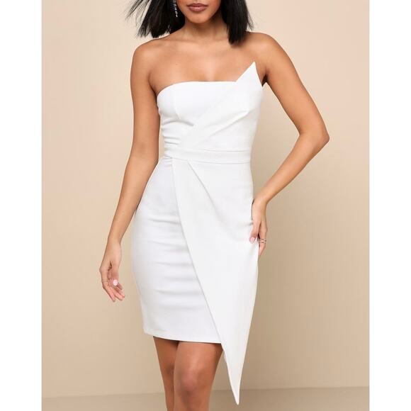 NWT Lulus Queen of the City Asymmetrical White Strapless Bodycon Dress sz L - Picture 1 of 9